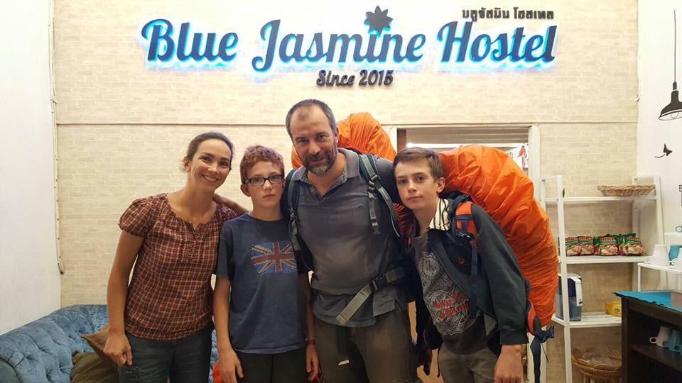 Blue Jasmine Hostel Bangkok Buitenkant foto