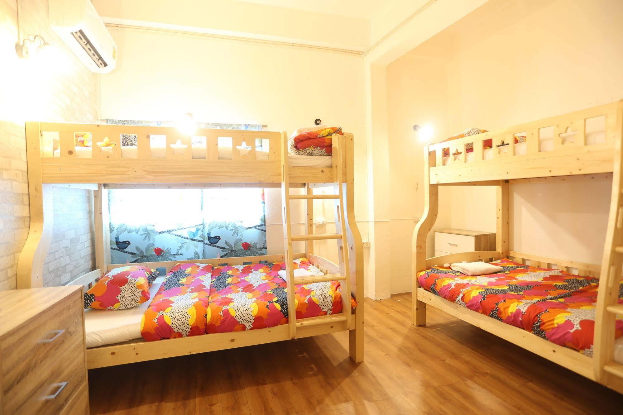 Blue Jasmine Hostel Bangkok Buitenkant foto